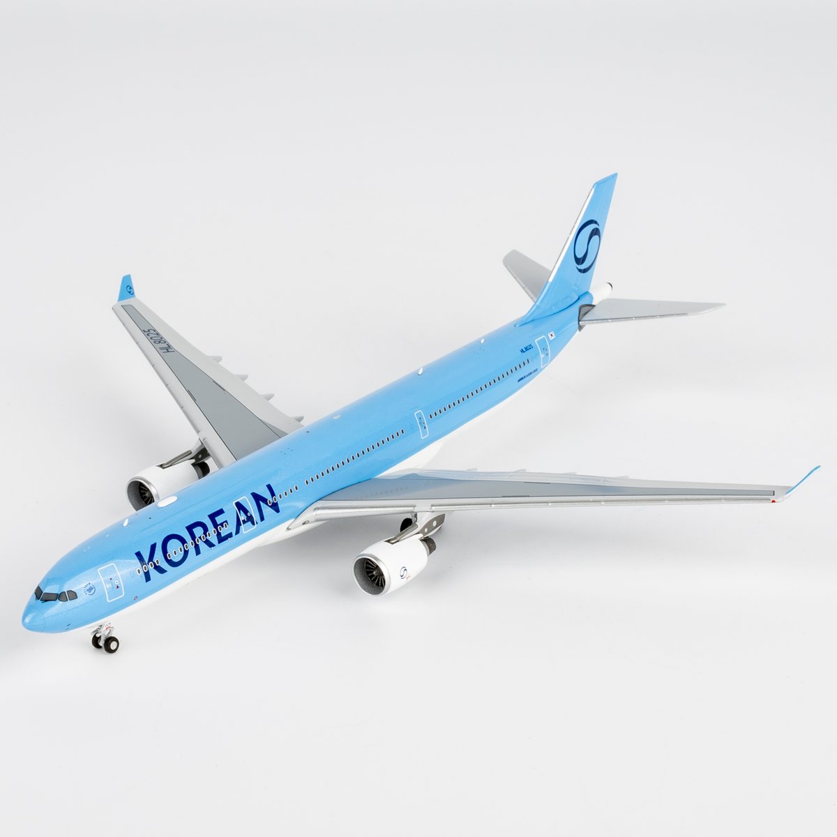 1/400 A330-300 大韓航空「新塗装」 HL8025 | ひこーきちゃん