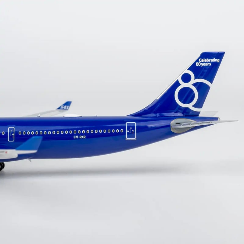 先割予約15％OFF】1/400 A330-300 スカンジナビア航空「創立80周年記念