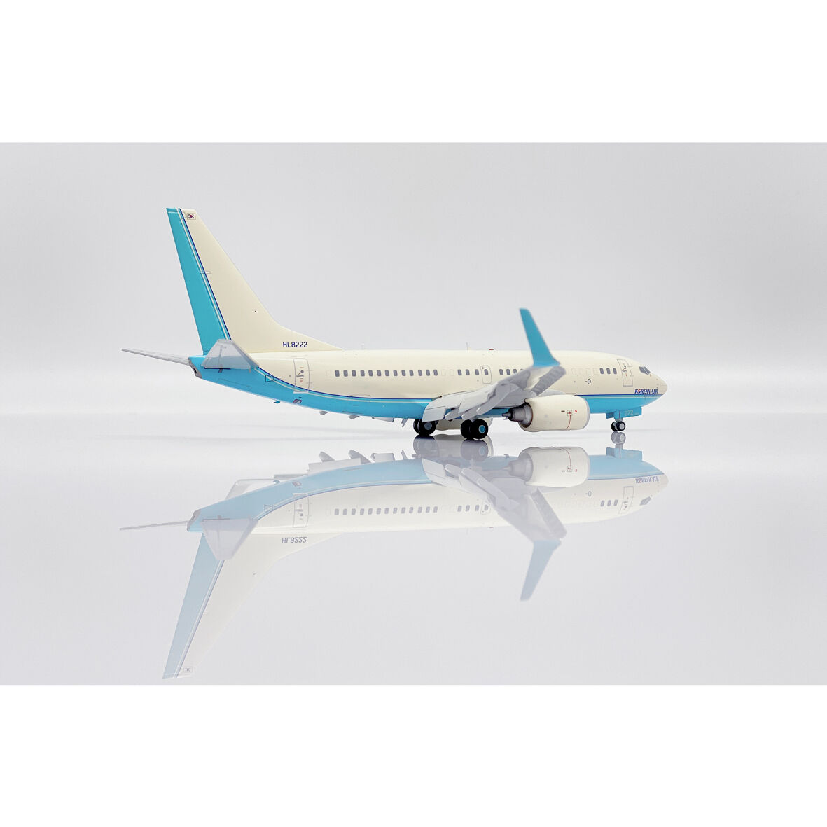 お取り寄せ商品】1/200 737-700(BBJ) 大韓航空 HL8222 Fla