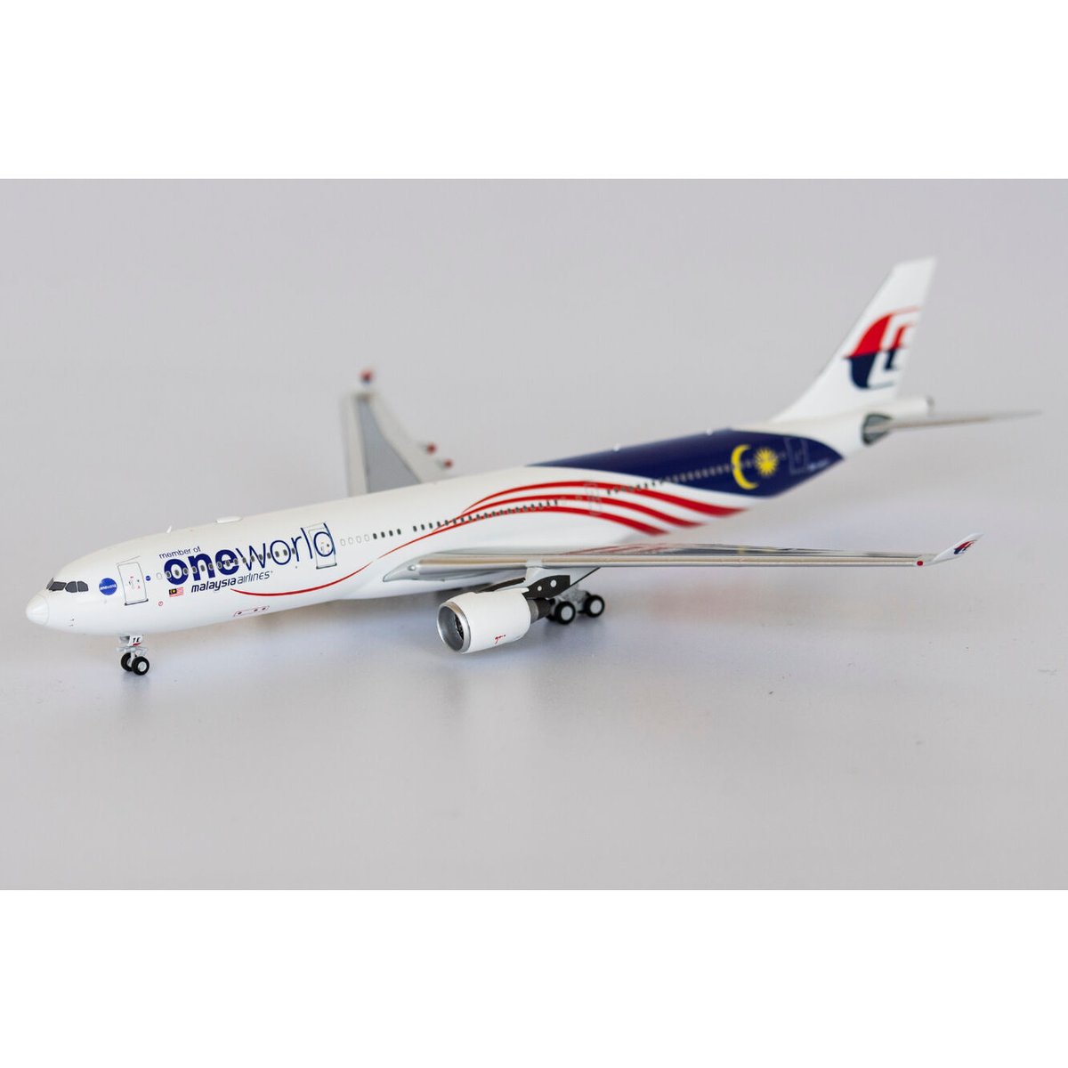 1/400 A330-300 マレーシア航空 9M-MTE <Malaysia Negarak