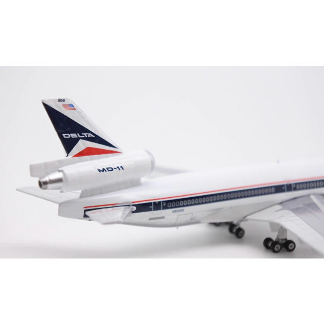 1/400 MD-11 デルタ航空 N806DE | ひこーきちゃん