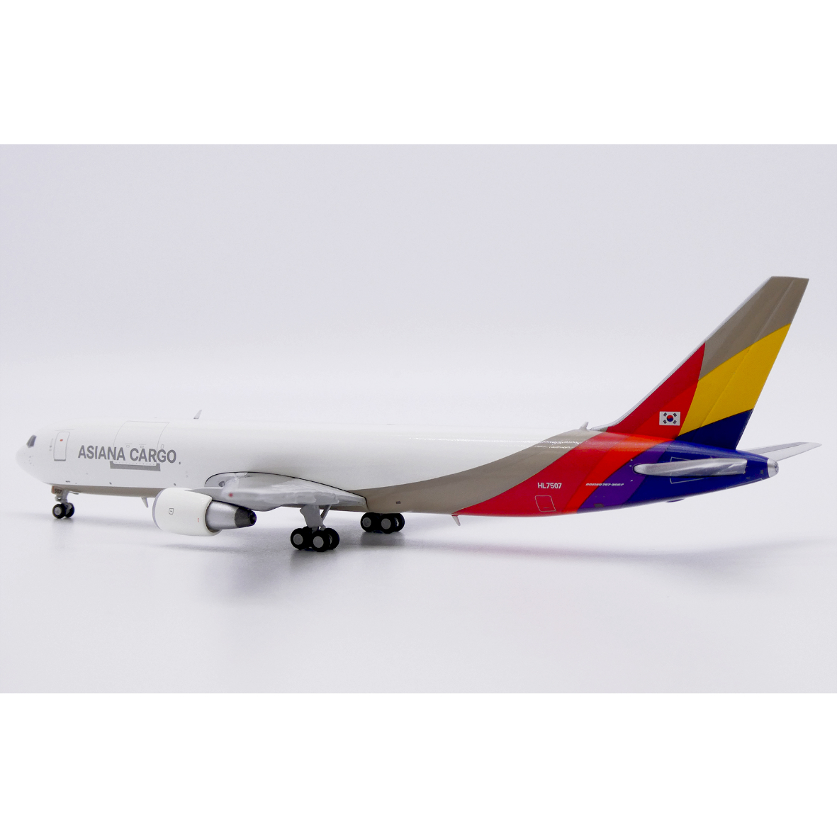 1/400 767-300F アシアナ航空 HL7507 | ひこーきちゃん模型専門店