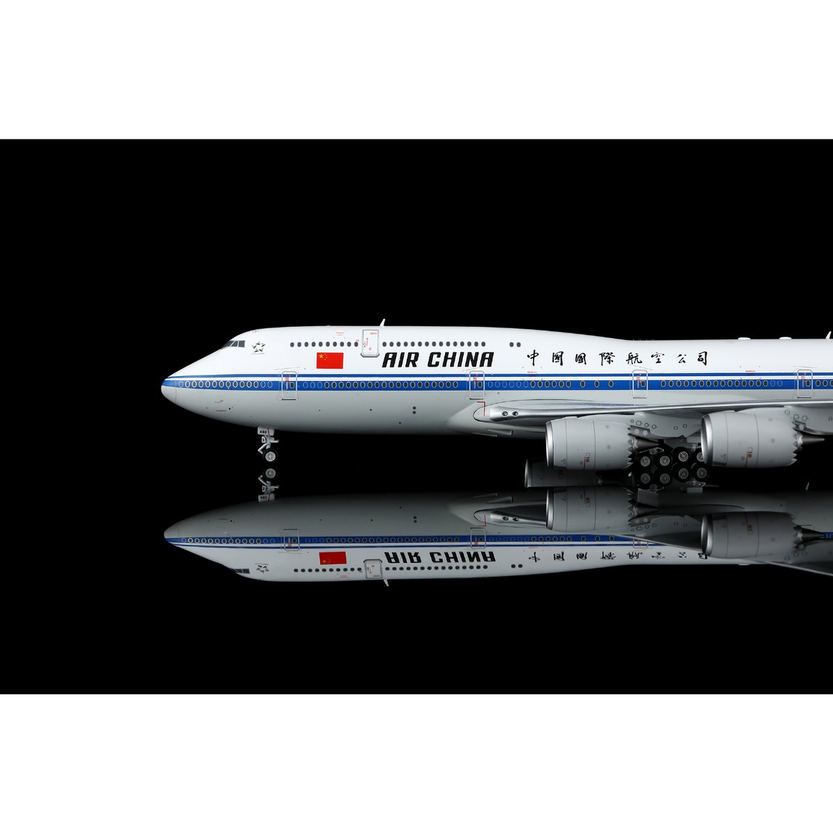 特価商品】【お取り寄せ商品】1/200 747-8 中国国際航空 B-2480 | ひ