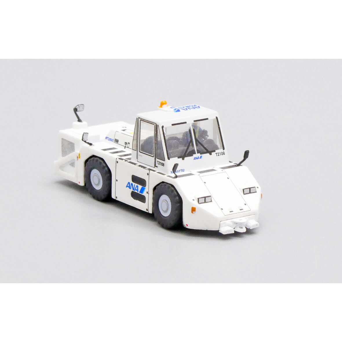 非売品・新商品情報】1/200 トーイングカー ANAカラー | ひこーきちゃん