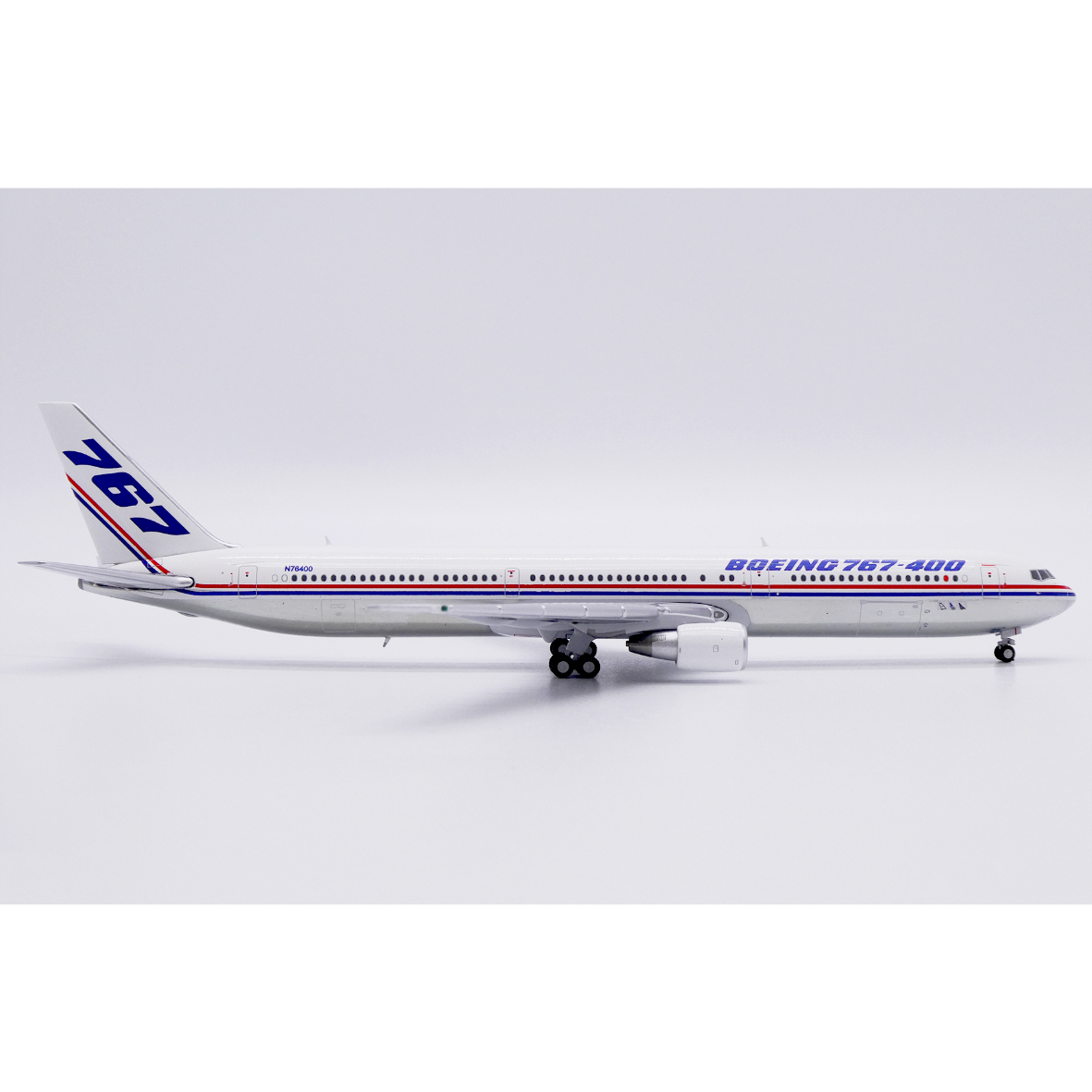 1/400 767-400ER ボーイング社 ハウスカラー N76400 |