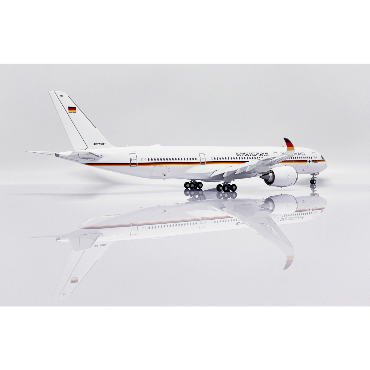 ドイツ 政府専用機 A350-900 Aviation 1/400 どこが変わった？ドイツ政府専用機A350、3号機が正式仕様になり