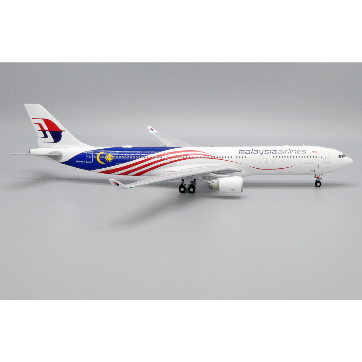 1/200 A330-300 マレーシア航空