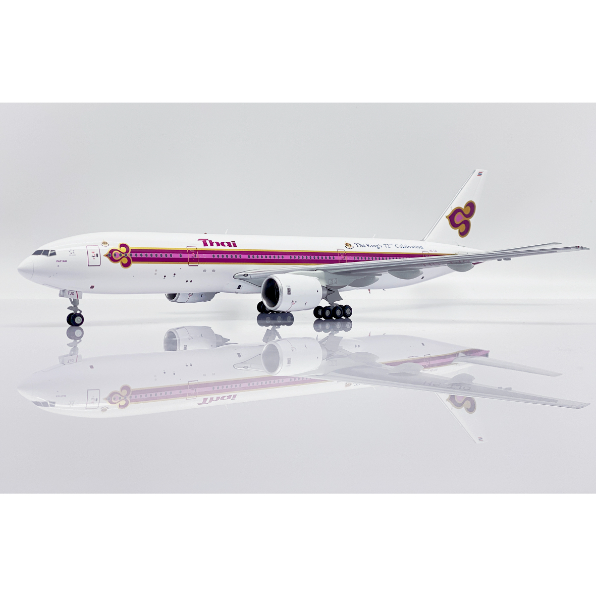 タイ国際航空 模型 1/200 SKY MARKS タイ国際航空B747-400 1/200 Skymarks