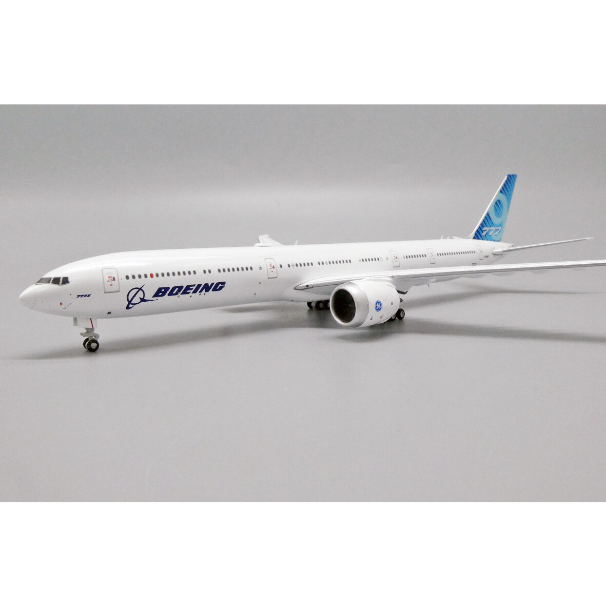 1/400 777-9X ボーイング社 ハウスカラー N779XY | 1/400 777-9X ボーイング社 ハウスカラー N779XY |