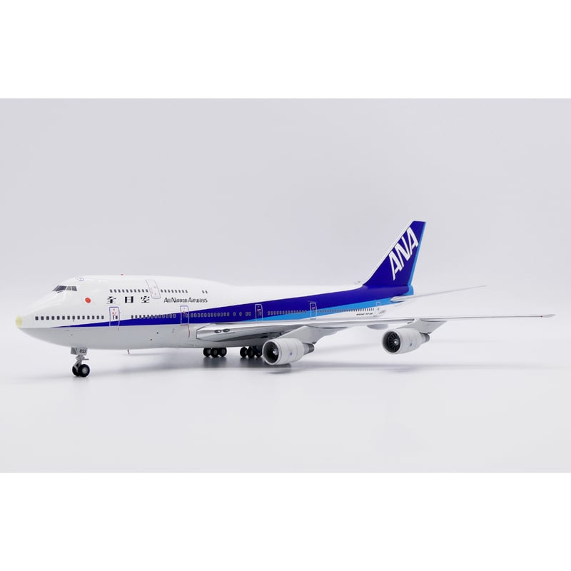 ANA ボーイング747-400 1/200 スタンド付き ANA ボーイング747-400 1/200 スタンド付き NH20129 1:200