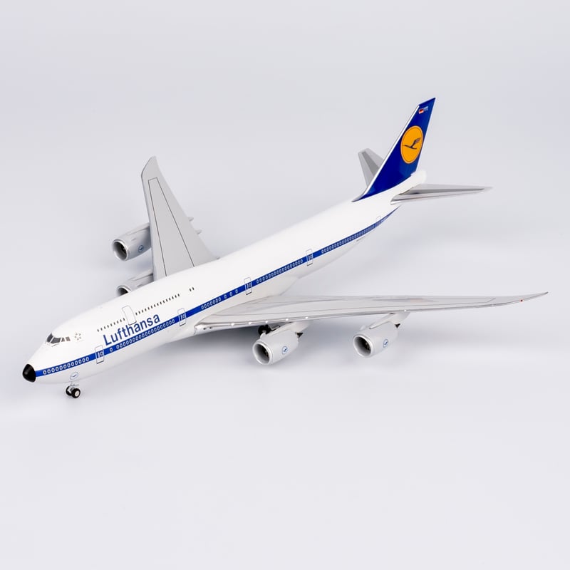 1/400 747-8 ルフトハンザ航空「60周年レトロ特別塗装機」 D-ABYT