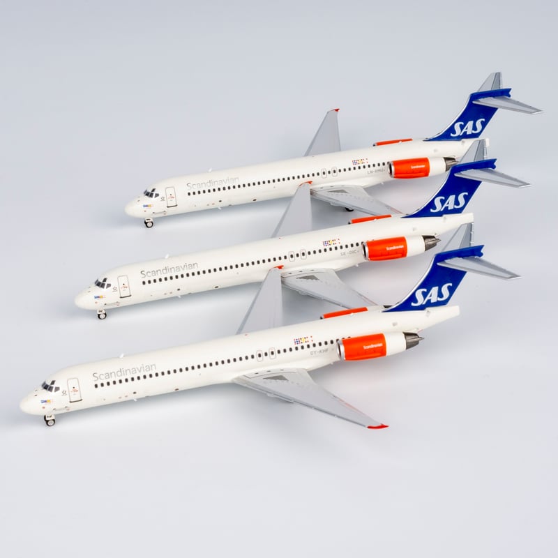 お取り寄せ商品】1/400 MD-87 (DC-9-87) スカンジナビア(SAS)航