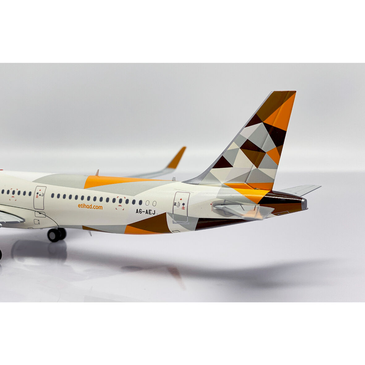 エティハド航空 A321 A6-AEJ 1/200 fit=scale-down,w=1200