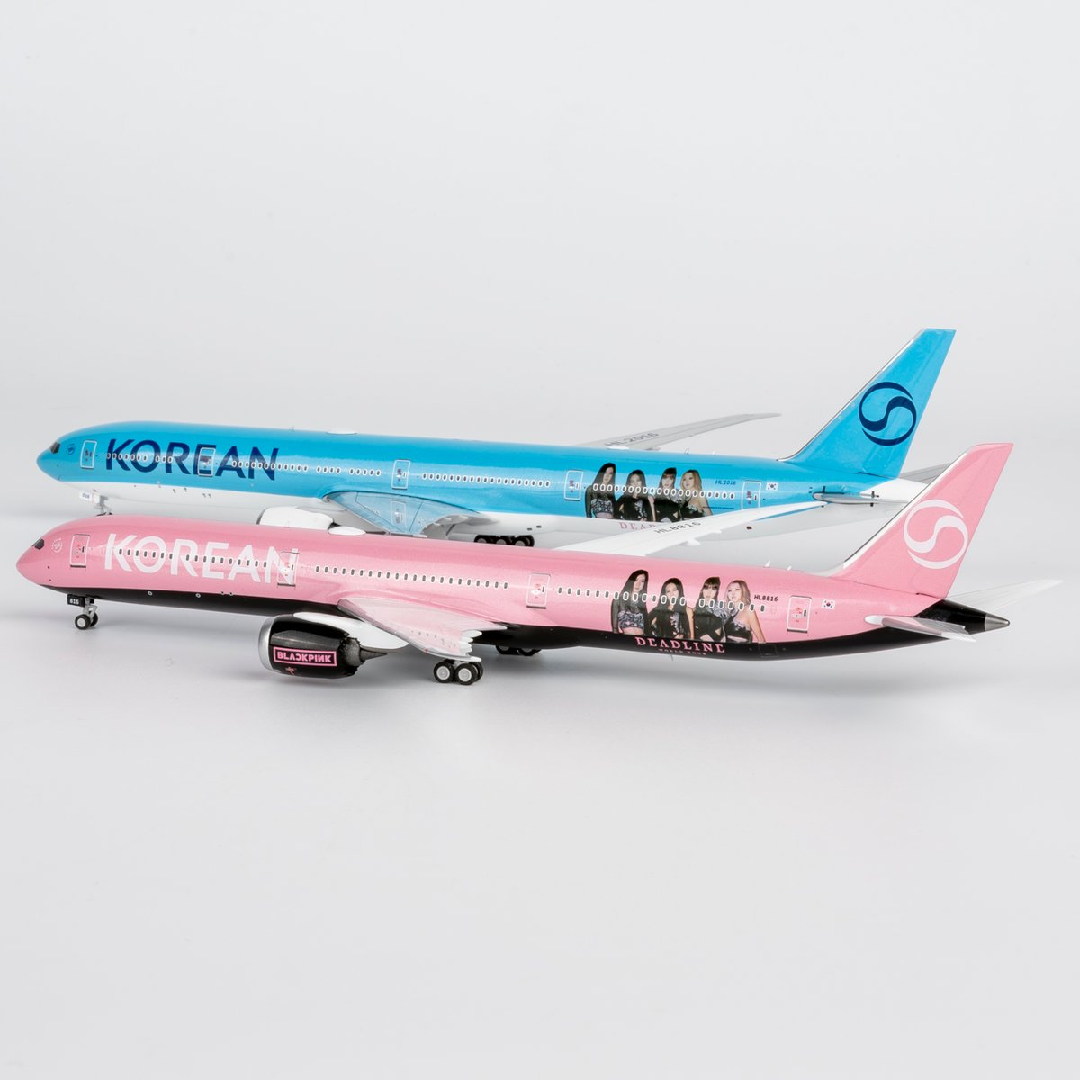 お取り寄せ商品】1/400 787-10 大韓航空「BlackPink」 HL881