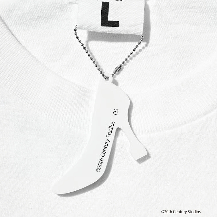 プラダを着た悪魔2 / weber]T shirt with Key Chain (Andy
