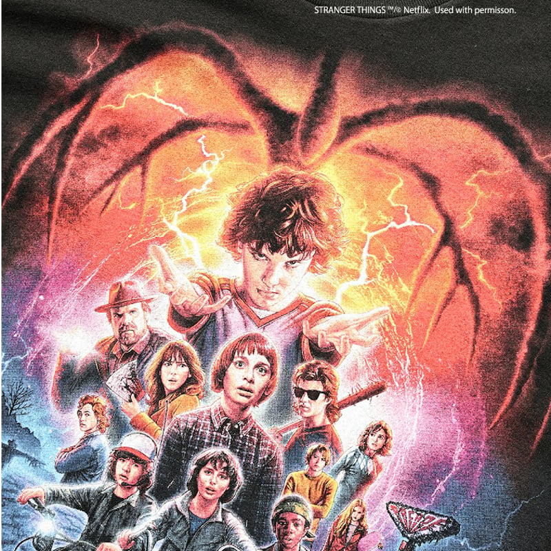 Stranger Things × weber] T shirt with Special