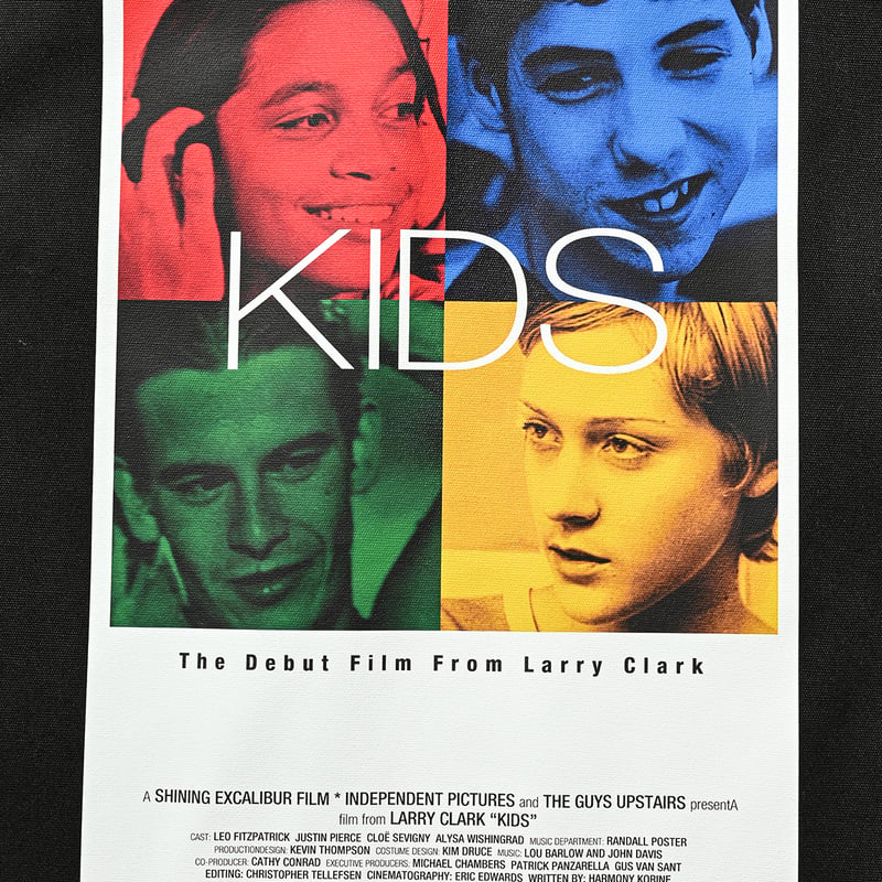 Kids映画ポスター Larry Clark Official Japanese poster for Larry Clark's KIDS (1995).