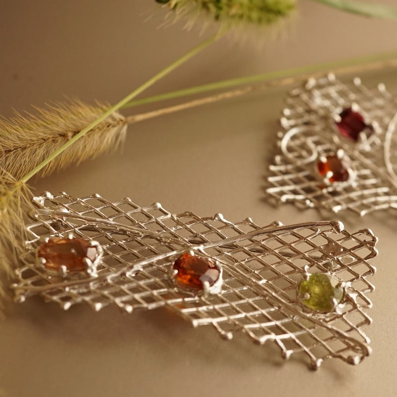 silver マルチガーネット ブローチ | 鋳金工房