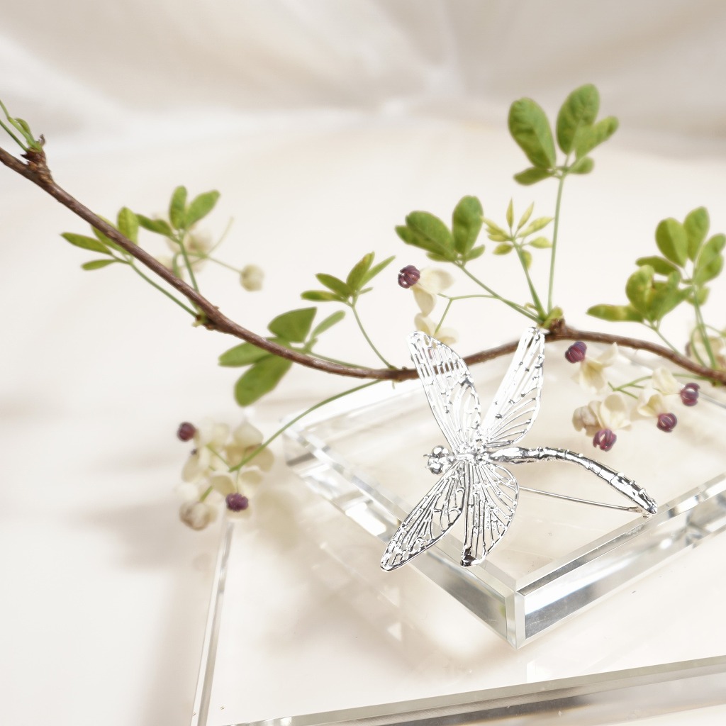 silver トンボのブローチ《大》 | 鋳金工房
