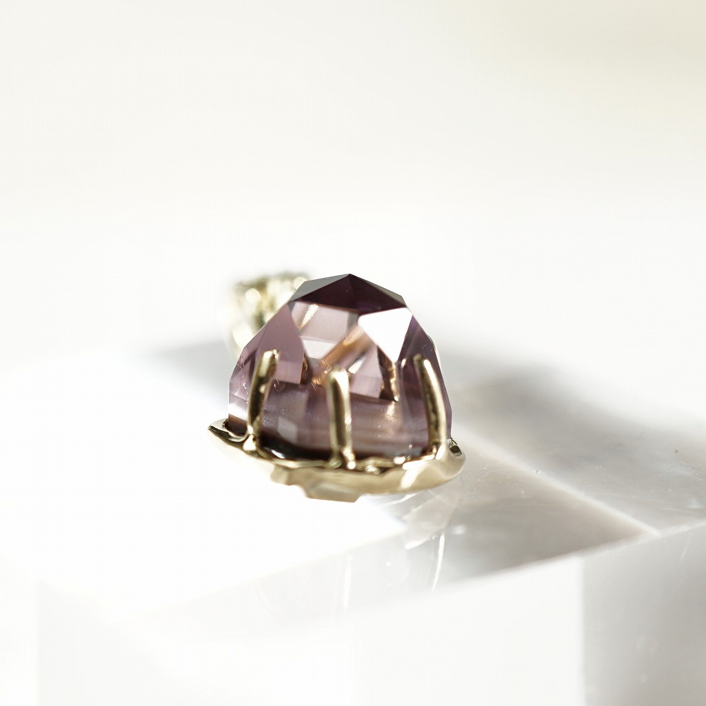 黒蝶貝ペンダントトップ　k18 新品 k18 アメシスト × 黒蝶貝 ペンダントトップ | 鋳金工房