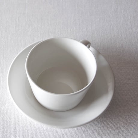 アラビア／キルタ ティーカップ＆ソーサー  ARABIA／KILTA TEA CUP & SAUCER A38