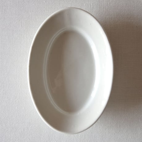 フランスのとても小さくて可憐なオーバルプレート FRANCE／OVAL PLATE F239