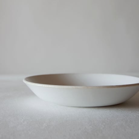 ジアン／さり気無く可憐な枯れた浅いボウル GIEN／BOWL G86