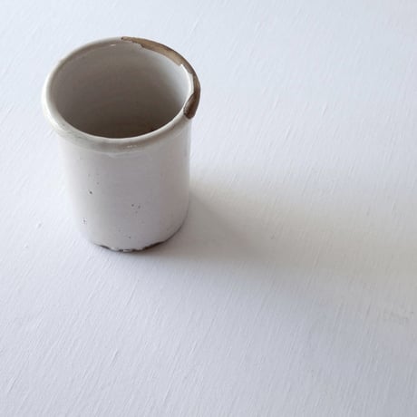 南仏の美しく朽ちた洒脱な白釉のポット SOUTHERN FRANCE／POT SF135