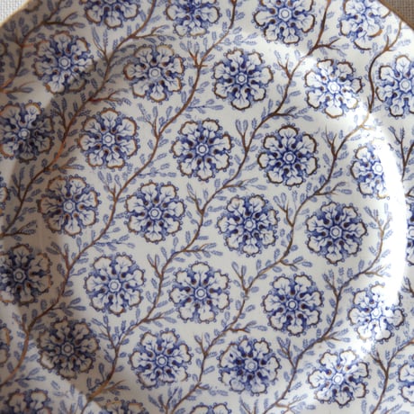 ボルドー／シックで可憐なデザートプレート BORDEAUX JOHNSTON & CIE／PLATE B54