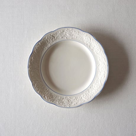 ショワジールロア／燻んだミルク色の可憐に枯れた花ルムプレート CHOISY LE ROY／PLATE CLR62