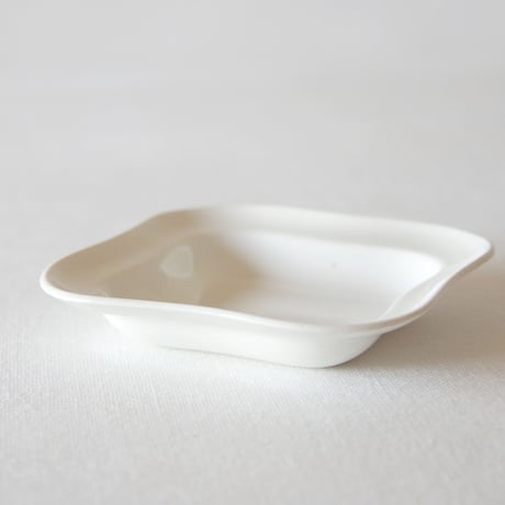 ウエッジウッド／繊細で美しいディネットスクエア型の深皿 WEDGWOOD／DINETTE PLATE  WEDG72