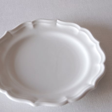 ジアン／ぽてっとやわらかい花リムプレート GIEN／PLATE G36
