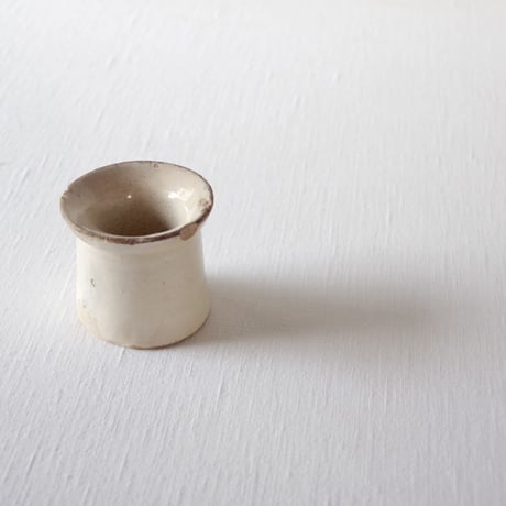 フランスの美しい佇まいの淡いエクリュのポット FRANCE／POT F333