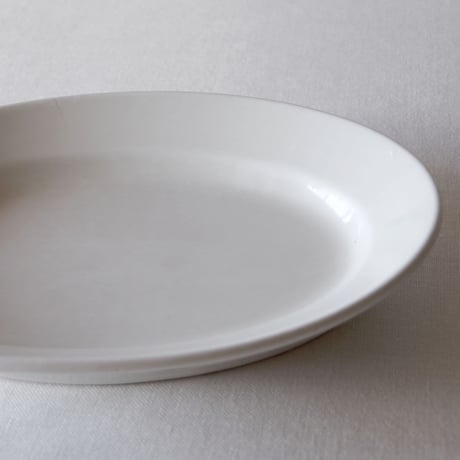 フランスの使い込まれた素朴な厚いオーバルプレート FRANCE／OVAL PLATE F167