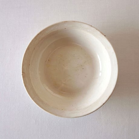 グリニー／やわらかく枯れた深さのある美しいプレート GRIGNY／PLATE GR14