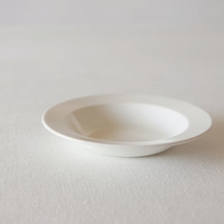ウエッジウッド／繊細で美しいディネット深さのあるプレート WEDGWOOD／DINETTE PLATE  WEDG103