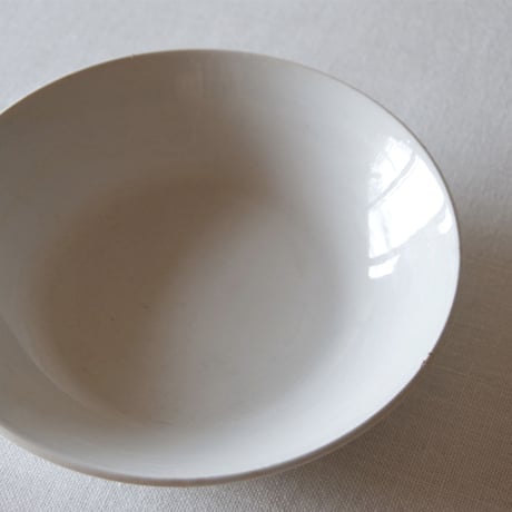 ジアン／さり気無く可憐な枯れた浅いボウル GIEN／BOWL G85