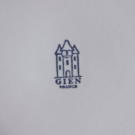 ジアン／ぽてっとやわらかい花リムプレート GIEN／PLATE G47