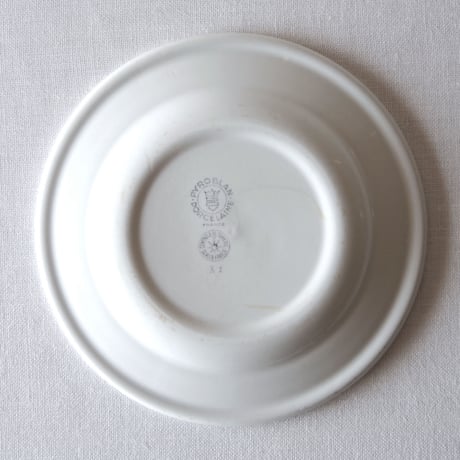 フランスの使い込まれたぽってりとしたプレート FRANCE／PLATE F110