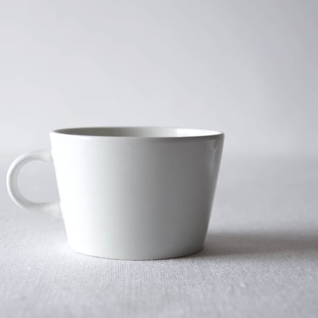 アラビア／キルタ ティーカップ＆ソーサー  ARABIA／KILTA TEA CUP & SAUCER A38