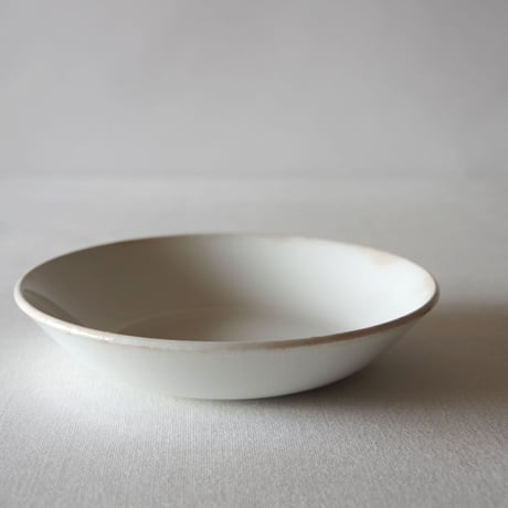 ジアン／さり気無く可憐な枯れた浅いボウル GIEN／BOWL G95
