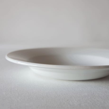 ジアン／とろんと美しい釉調の深さのあるプレート GIEN／PLATE G88
