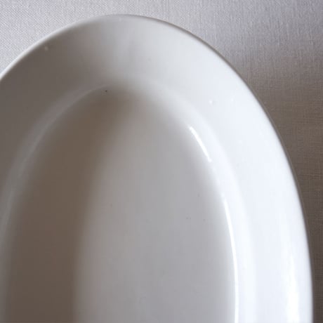 フランスの使い込まれた素朴な厚いオーバルプレート FRANCE／OVAL PLATE F167