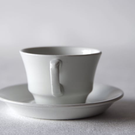 アラビア／エレガントなデミカップ＆ソーサー ARABIA／CUP & SAUCER A34