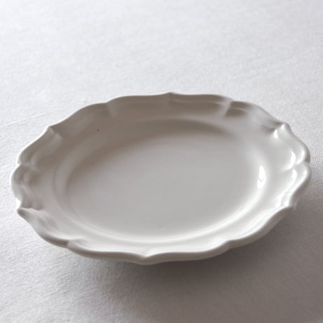 ジアン／ぽてっとやわらかい花リムプレート GIEN／PLATE G31