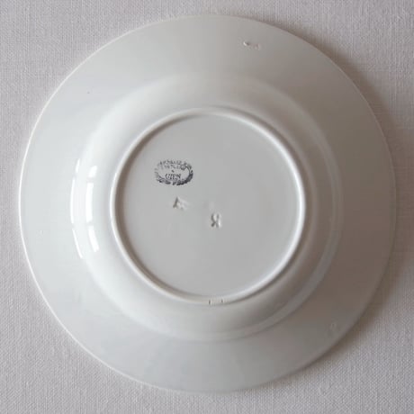 ジアン／とろんと美しい釉調の深さのあるプレート GIEN／PLATE G88