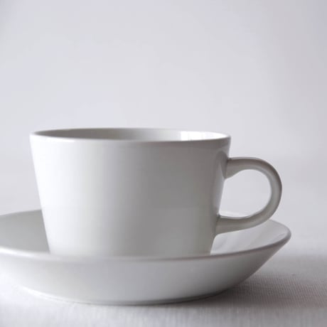 アラビア／キルタ ティーカップ＆ソーサー  ARABIA／KILTA TEA CUP & SAUCER A36