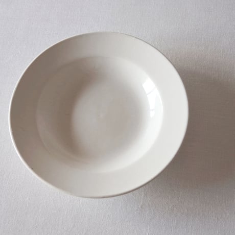 グリニー／やわらかく枯れた深さのある美しいプレート GRIGNY／PLATE GR10