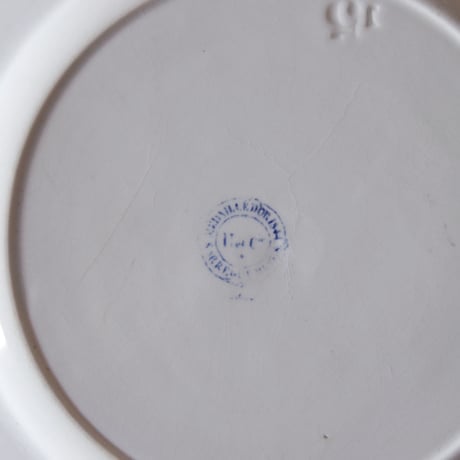 UetC サルグミンヌ／素朴なやわらかい雰囲気のプレート UetC SARREGUEMINES／PLATE  S28