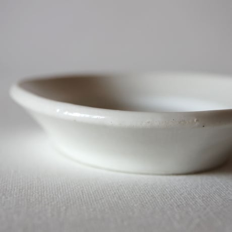 フランスのとても小さくて可憐なオーバルプレート FRANCE／OVAL PLATE F239